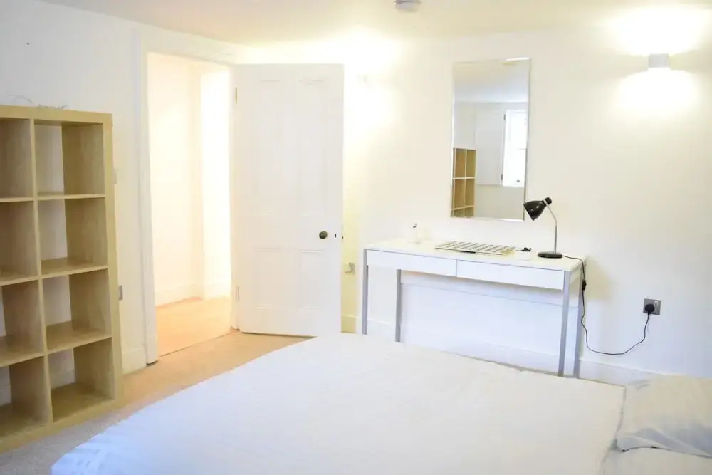 Stunning 1 Bedroom Apartment in Kennington