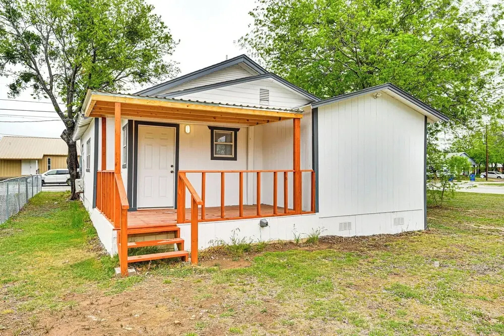 1 Mi to Dtwn: Family Home w/ Porch in Brownwood