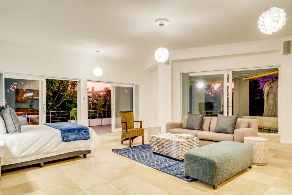 Coral House in Camps Bay