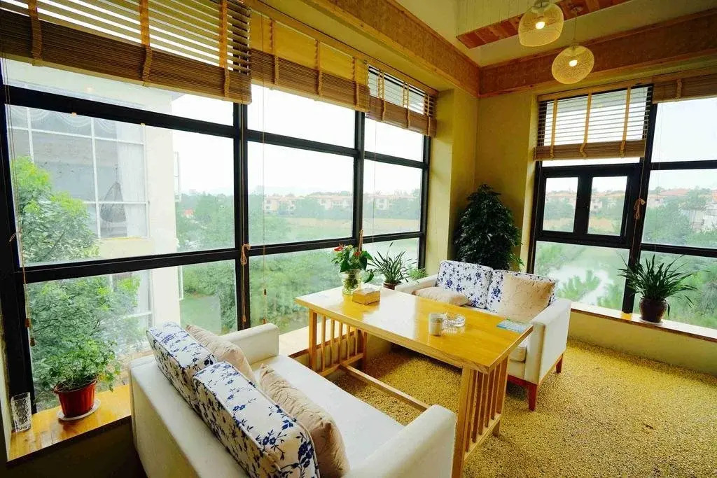 Yiyun Lakeside Hotel