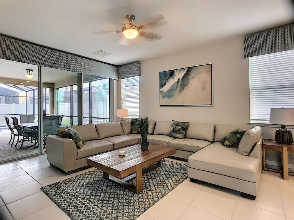Paradise Escapes by Florida Spirit