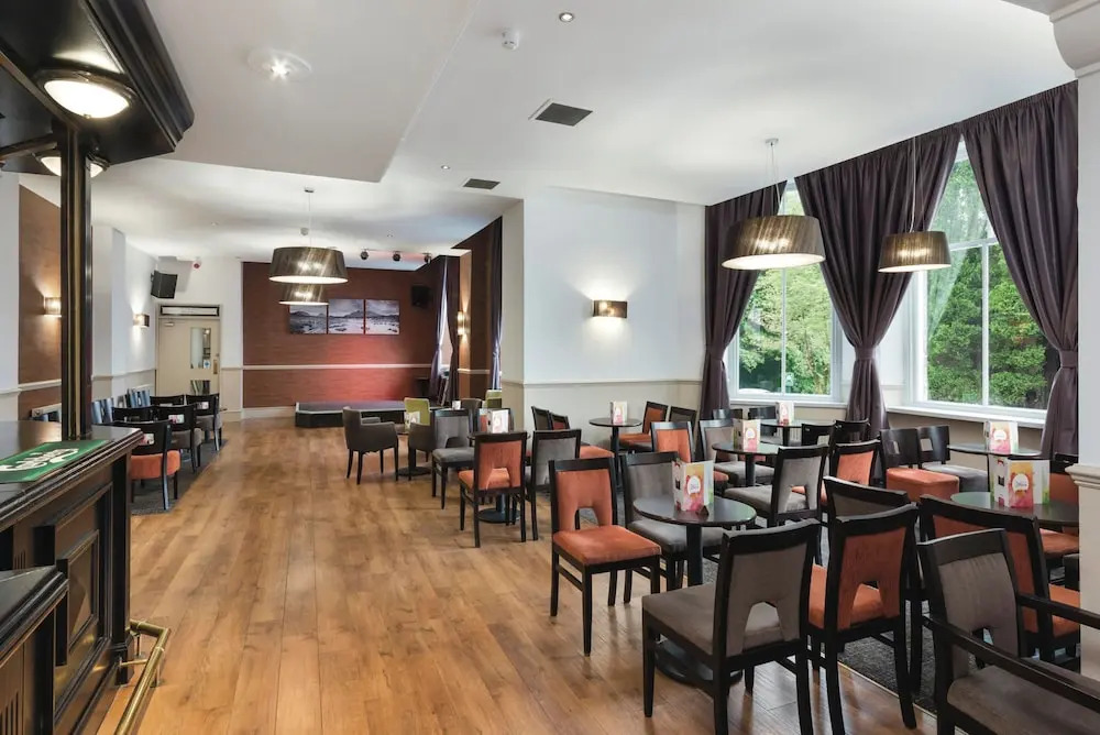 The Tarbet Hotel