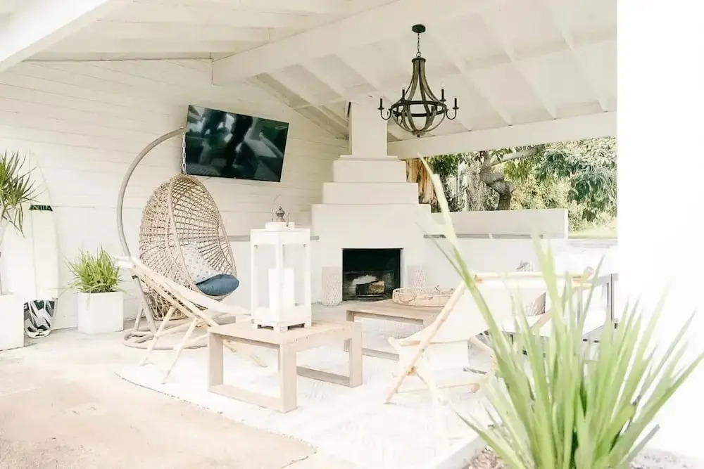 Stunning Beach Hideaway w Luxury Outdoor Living