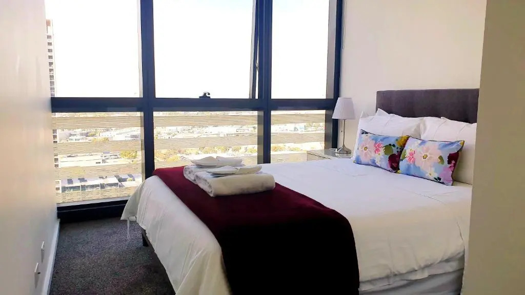Melbourne Lifestyle Apartments - Best Views on Collins