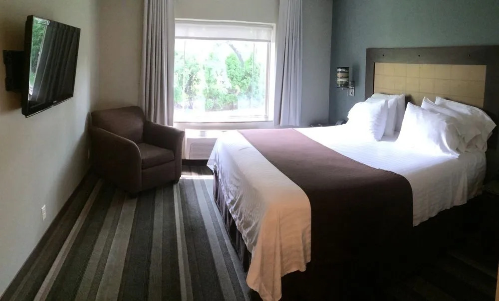 The East Avenue Inn & Suites