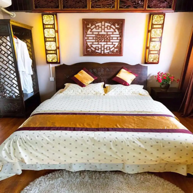 Yi Tu Stage Inn