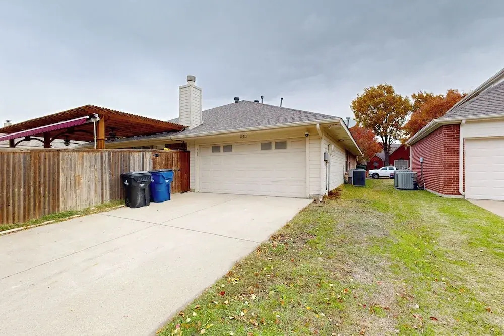 Games, Backyard & Patio: Spacious Home in Frisco
