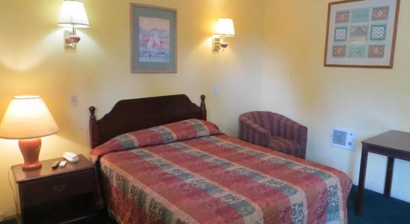 Cottonwood Inn