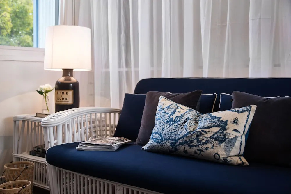 Boatshed Villas by Istana Yellow Door