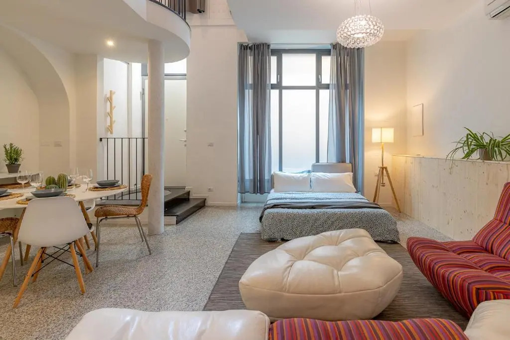 Moderno Loft a due passi dal lago