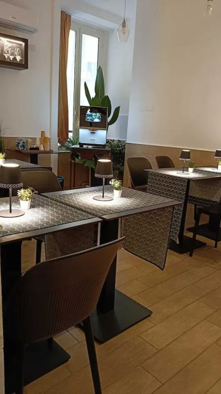 H22 Hotel