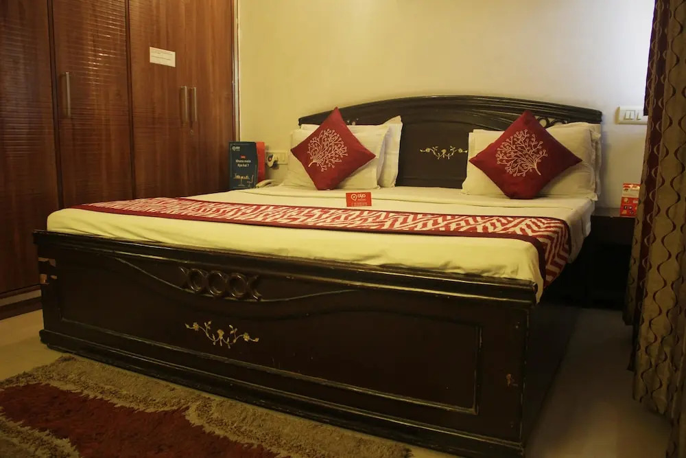 OYO 1262 Apartment near Medanta