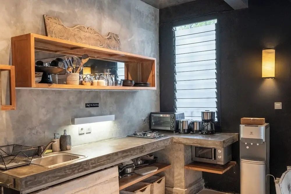 Black House Villa by Betterplace