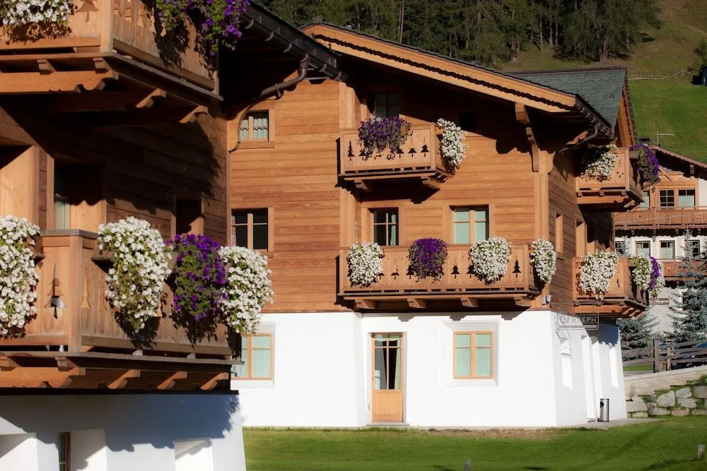 Les Fleurs Bleues chalets