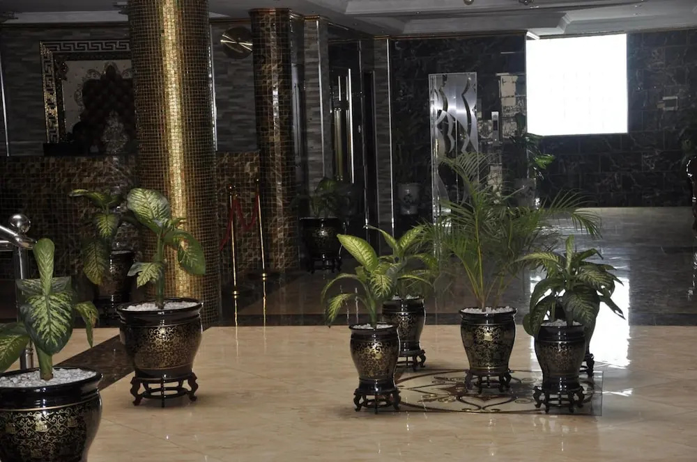 Biraj International Hotel