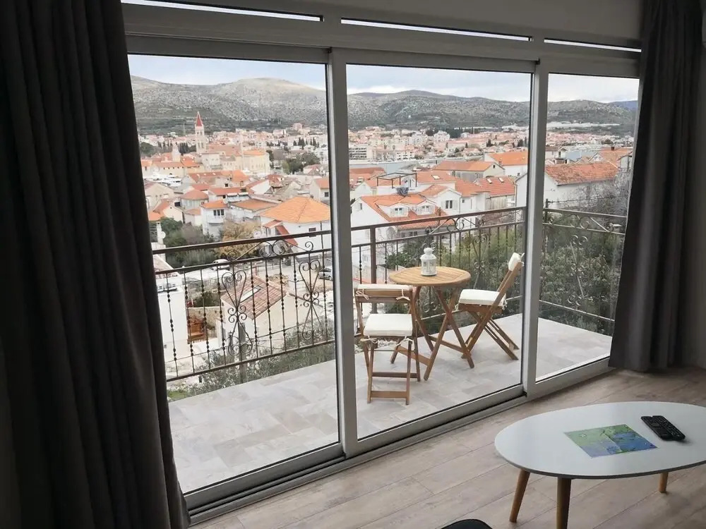 Tomi - With Beautiful View - A1