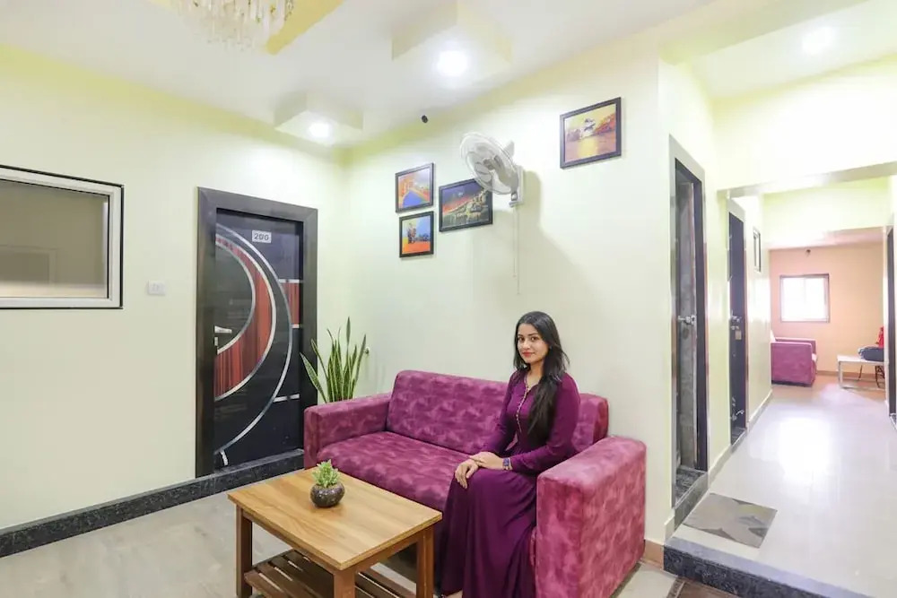OYO 15530 Hotel G S Residency