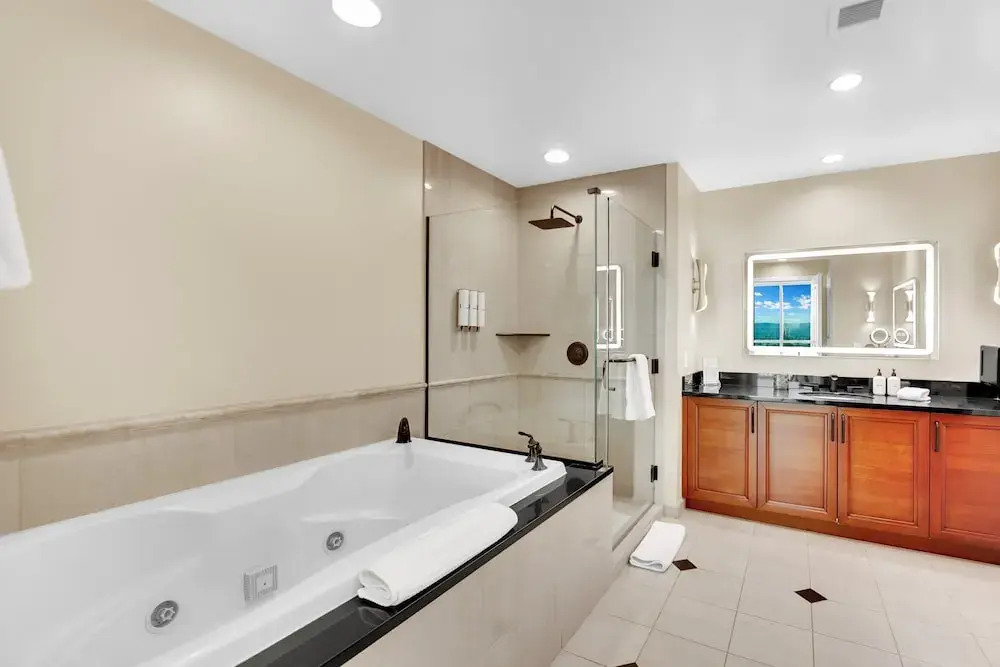Skyline Serenity-strip,pool,f1 View-no Resort Fee