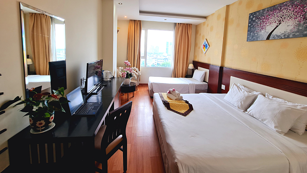 Happy Life Hotel District 7 Gần SECC