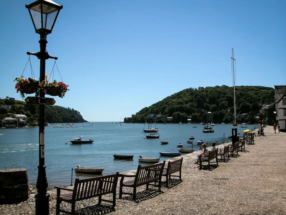 Spacious, Bright Holiday Home With a Superb View of the Hilly Surroundings