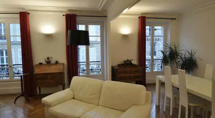 Appartement moulin rouge II