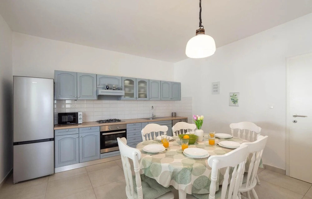 Amazing Home in Podstrana With Outdoor Swimming Pool, Wifi and 5 Bedrooms