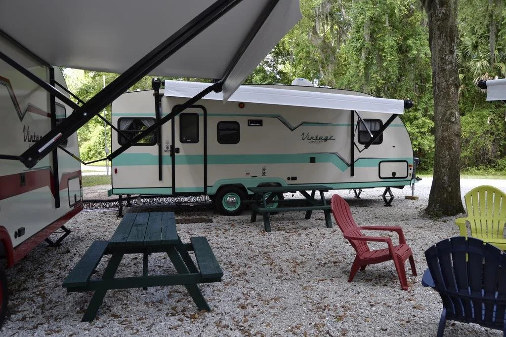 Compass Rv Park - A Cruise Inn Park