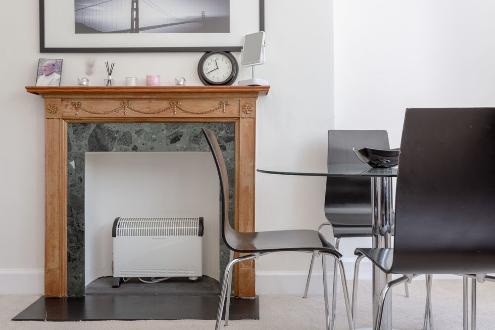 Homely 2 Bedroom Apartment in Earl's Court