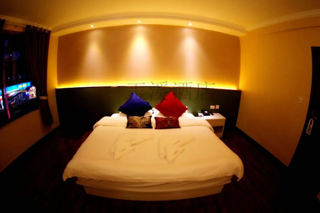 Yuxi Hotel