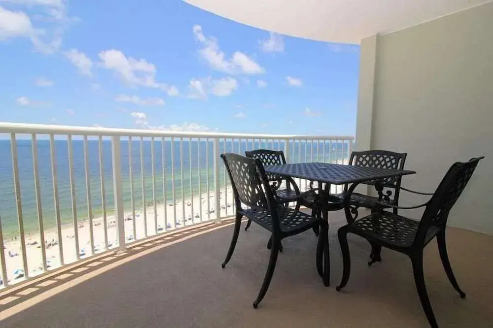 Tradewinds 1102 by RedAwning
