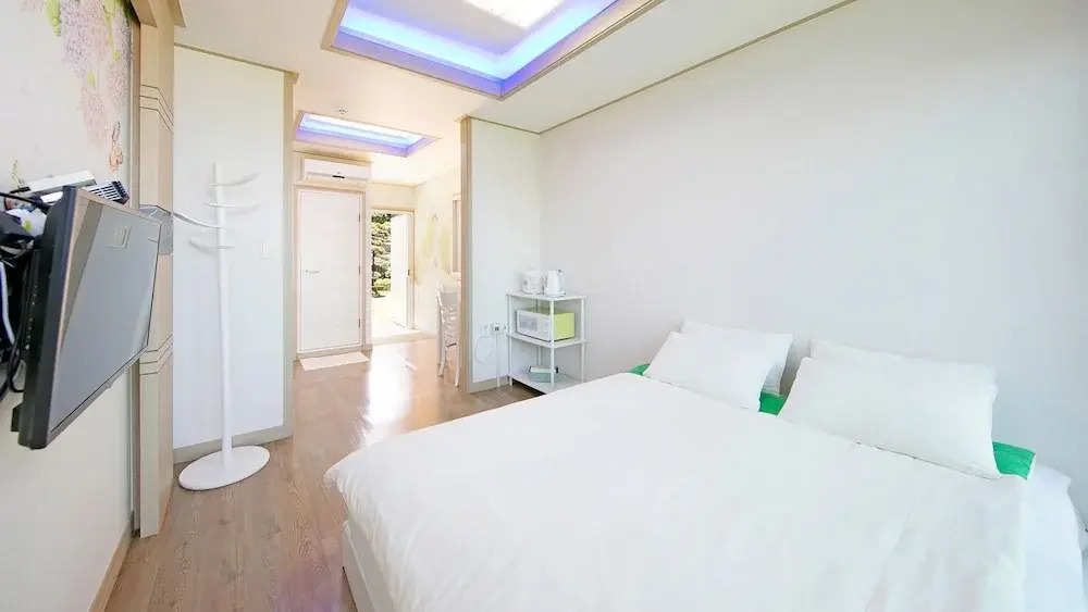 Yeosu Sky Bora Pension