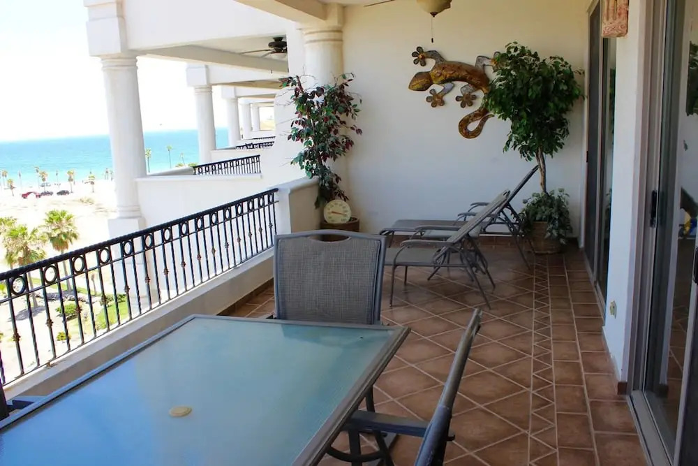 Casa Blanca 2BR CC 405-v by Casago