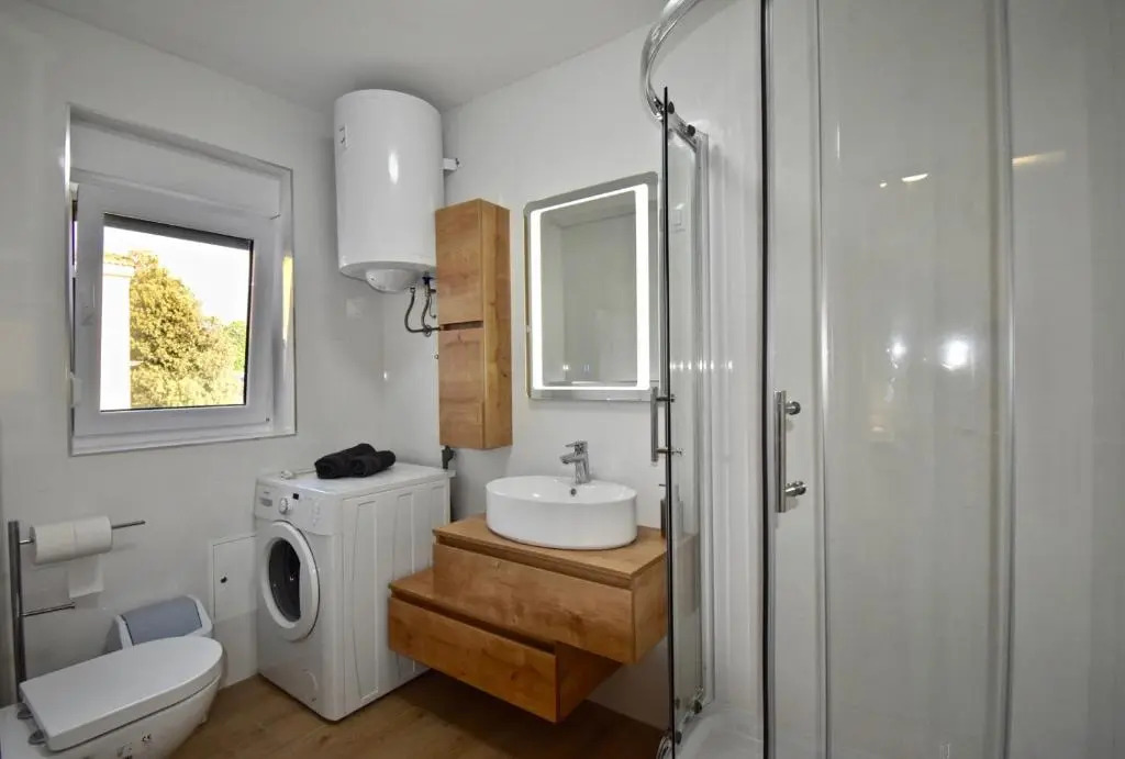 Apartments Mira