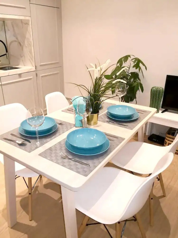 Apartment with One Bedroom in Madrid, with Wifi