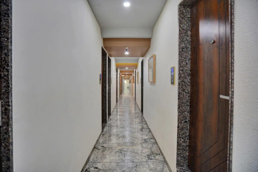 Hotel Pearl Residency