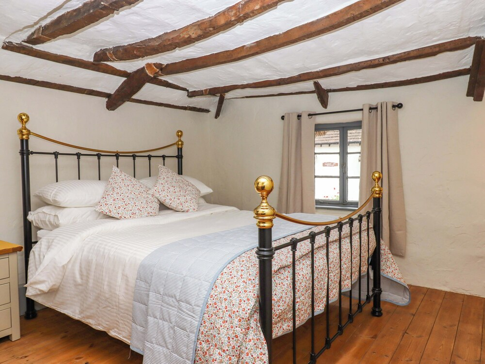 1 Myrtle Cottages