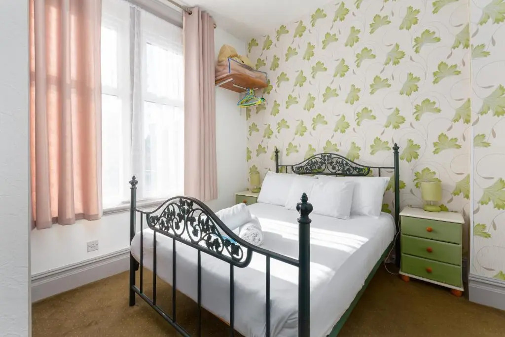 The Sandringham Court Hotel & Apartment-All Groups Welcome Here
