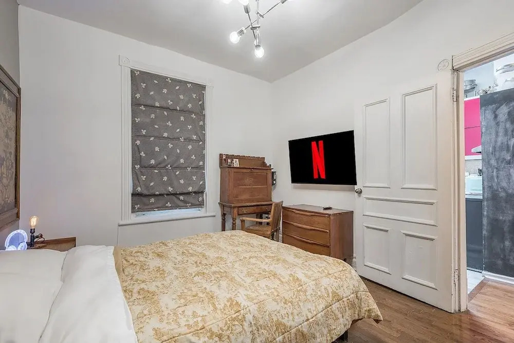Beautiful 2 BR in the Heart of Downtown