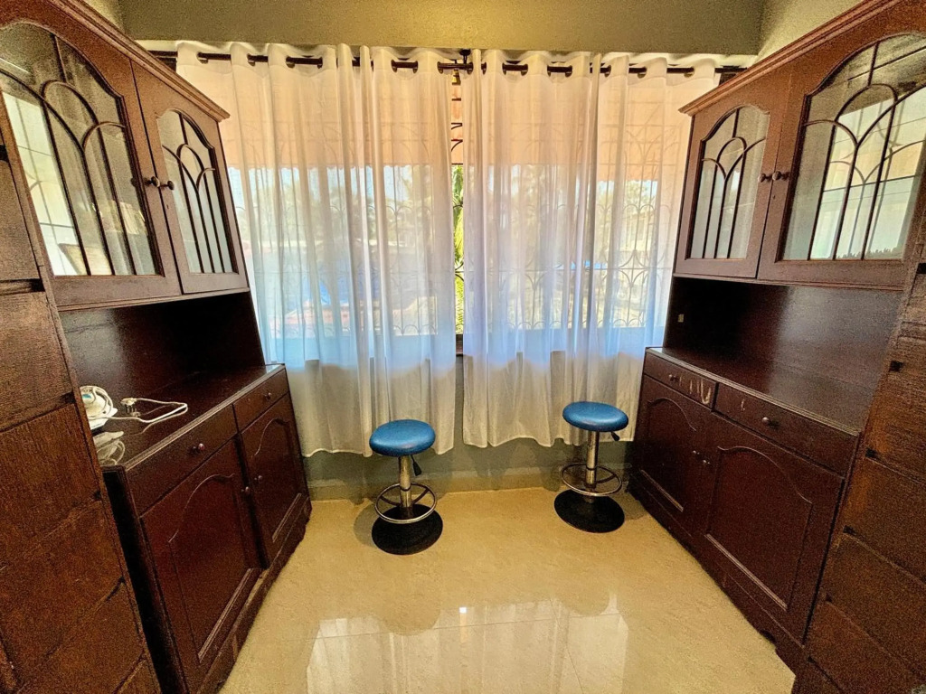 Stay by the Benaulim Beach Goa 2bhk Flat with Lift