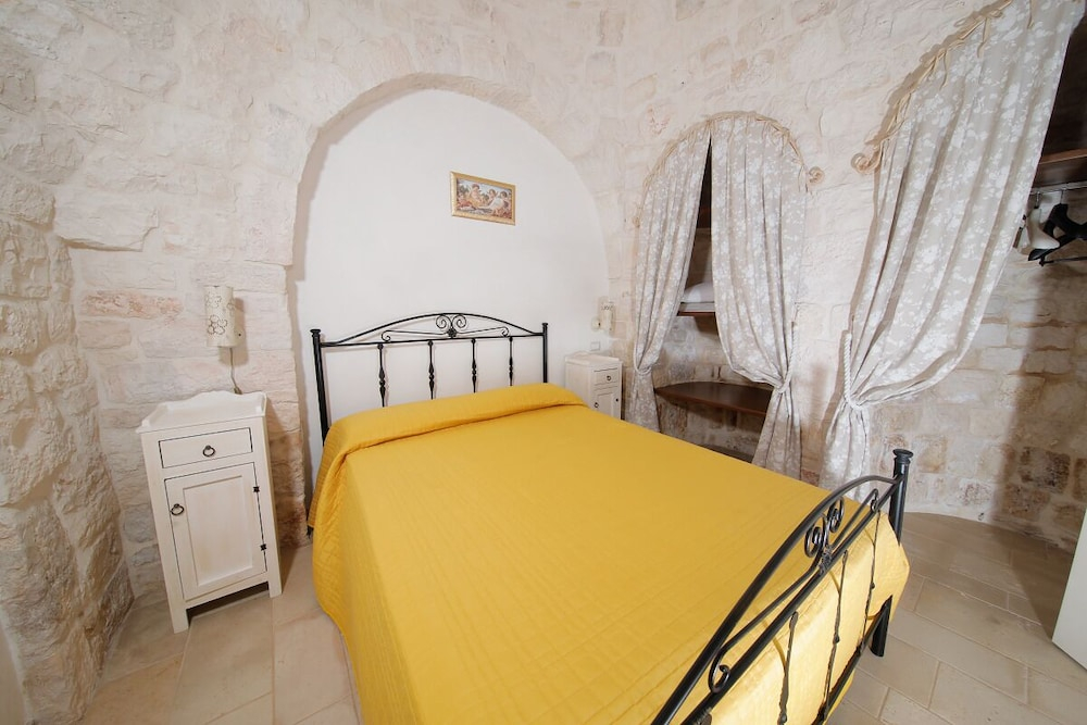 Trulli Arco Antico
