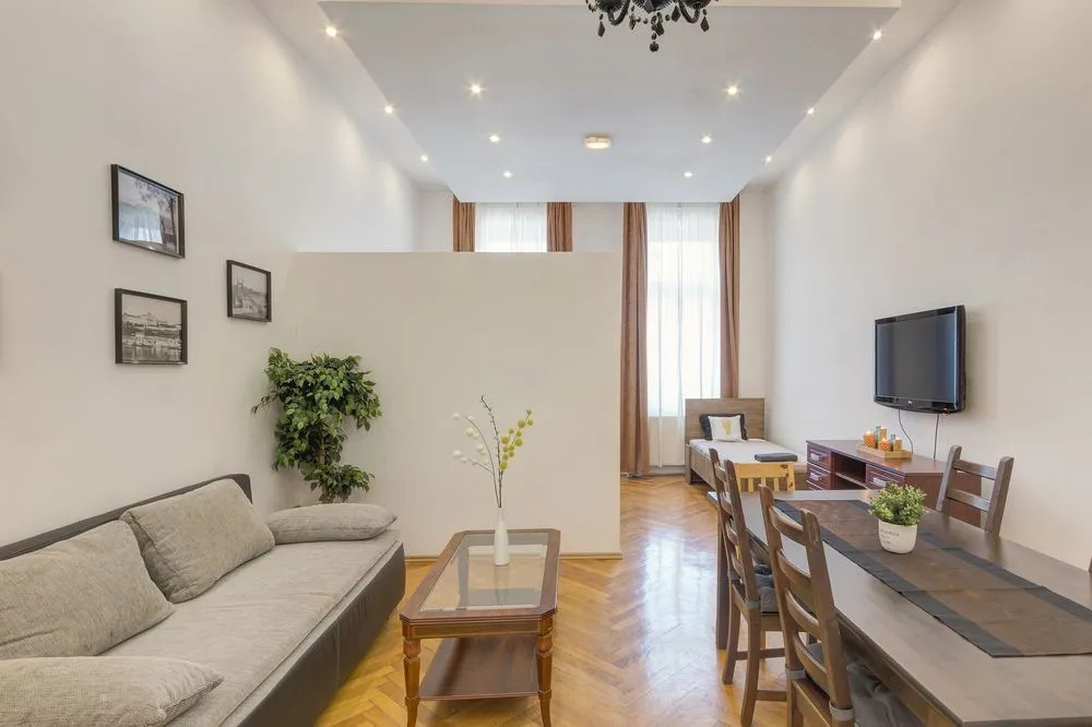 Real Apartments Magyar