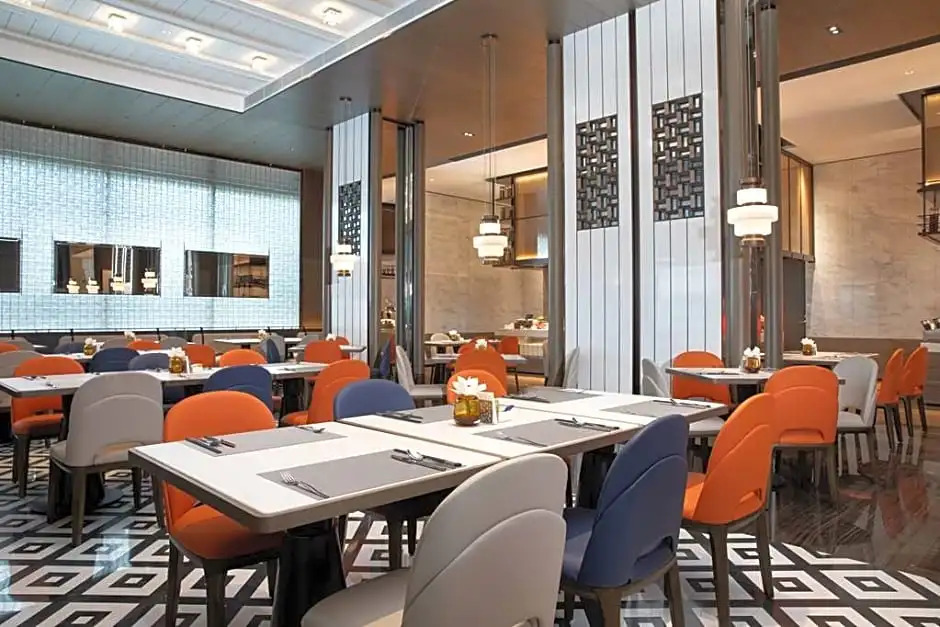 Hampton by Hilton Shantou Railway Station