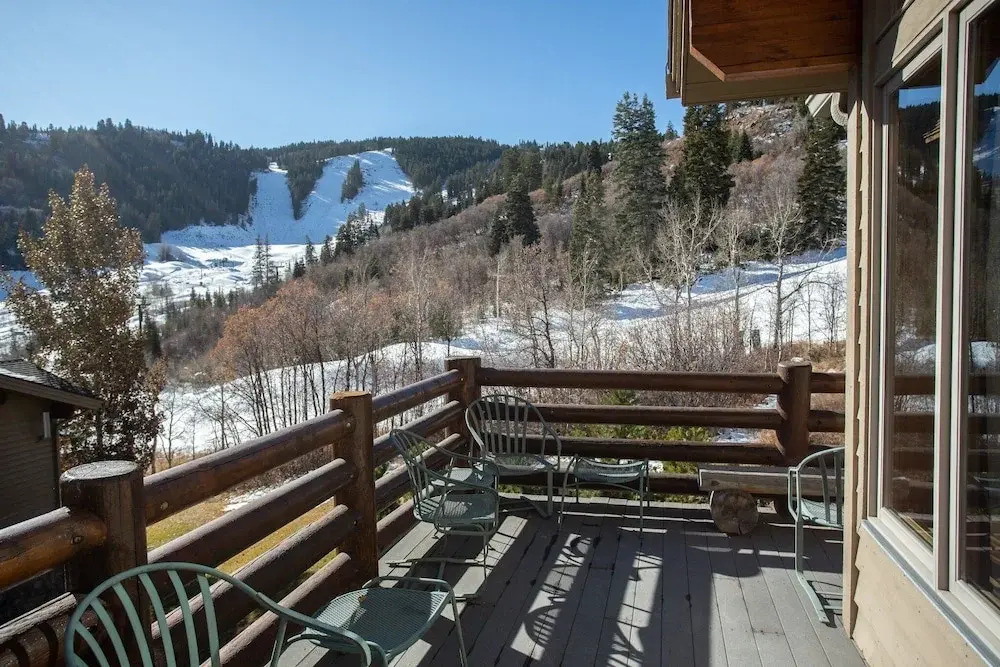 Trail's End Lodge 4 Bedroom Condo #17 with Spa by Deer Valley Resort