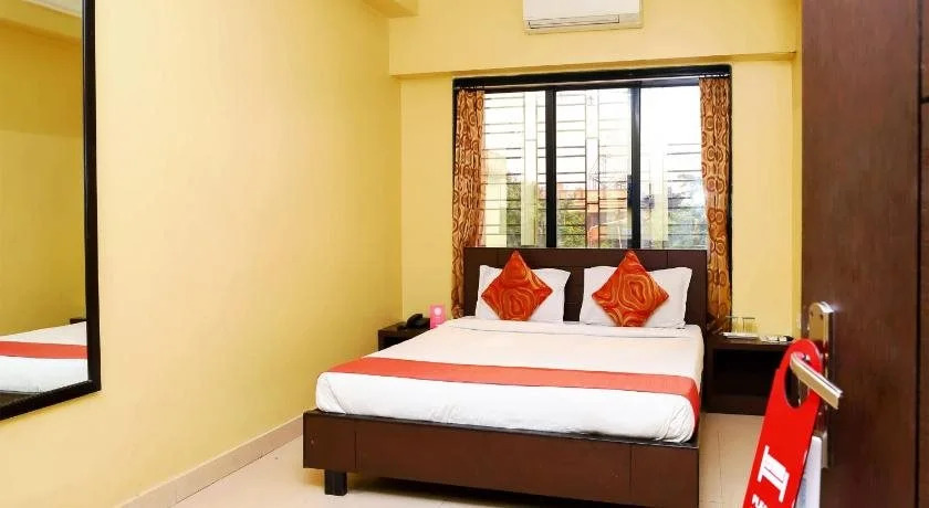 OYO Rooms Jatin Das Park Metro Station