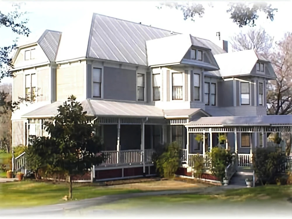Inn on the Creek