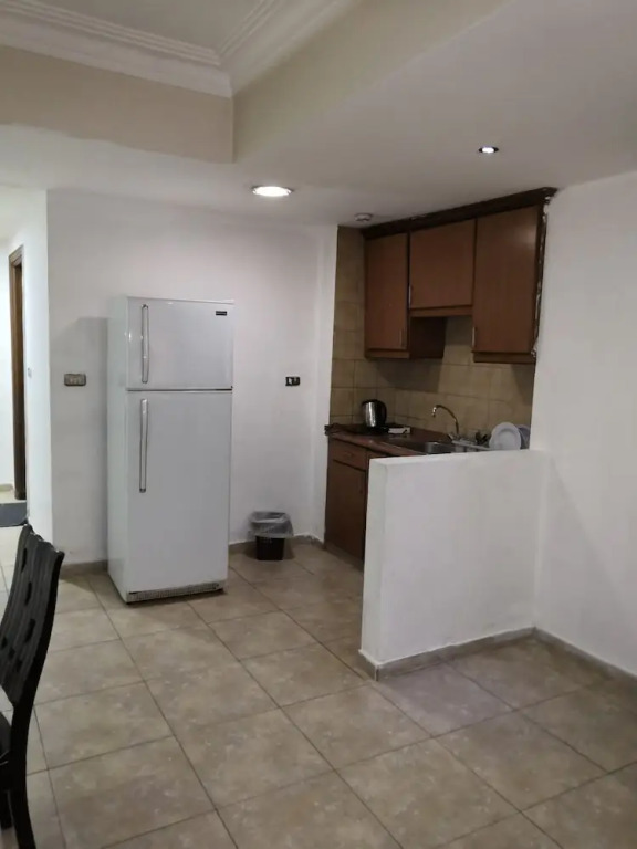 Amnah Apartments