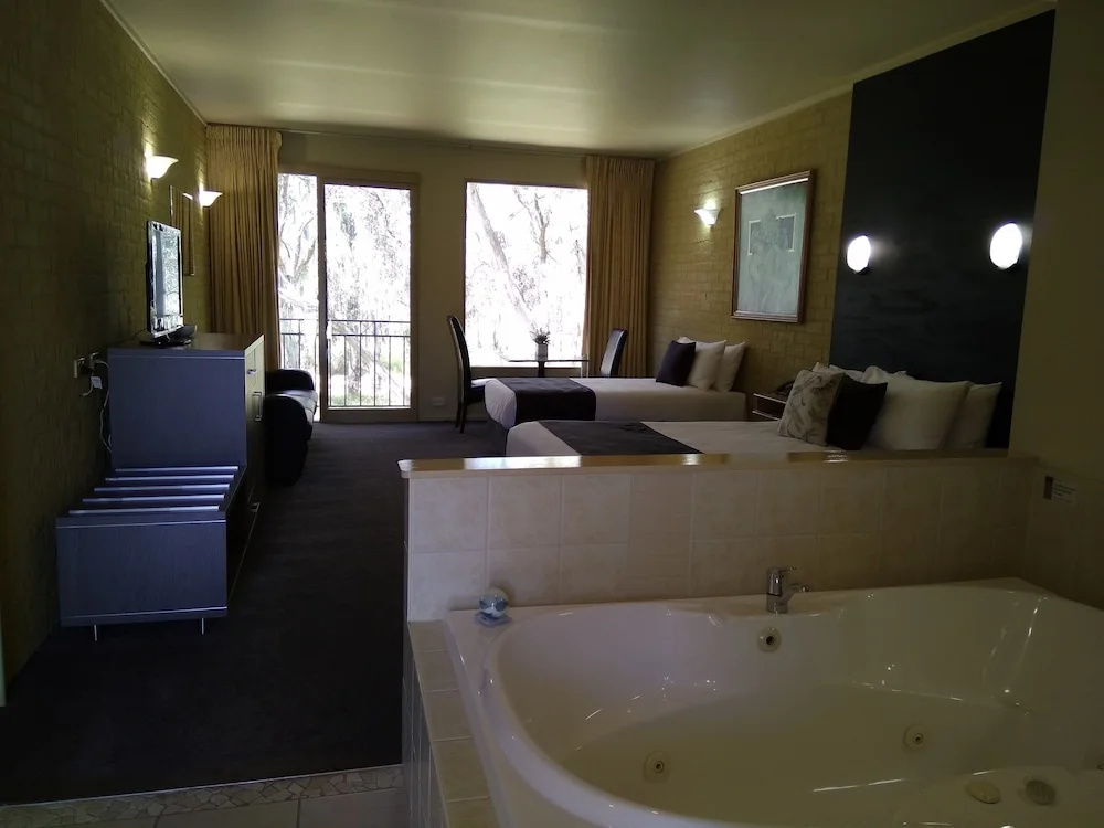 Madison Spa Motel