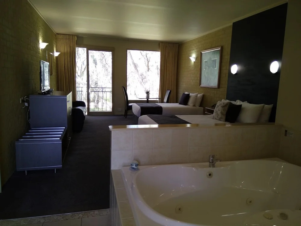 Madison Spa Motel