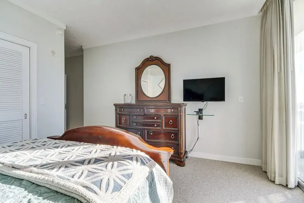 Beachside Biloxi Club Condo: Balcony w/ Ocean View
