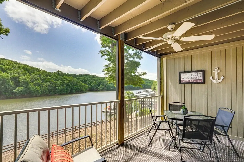 Lake & Pool Access: Lazy Days Condo w/ Balcony!